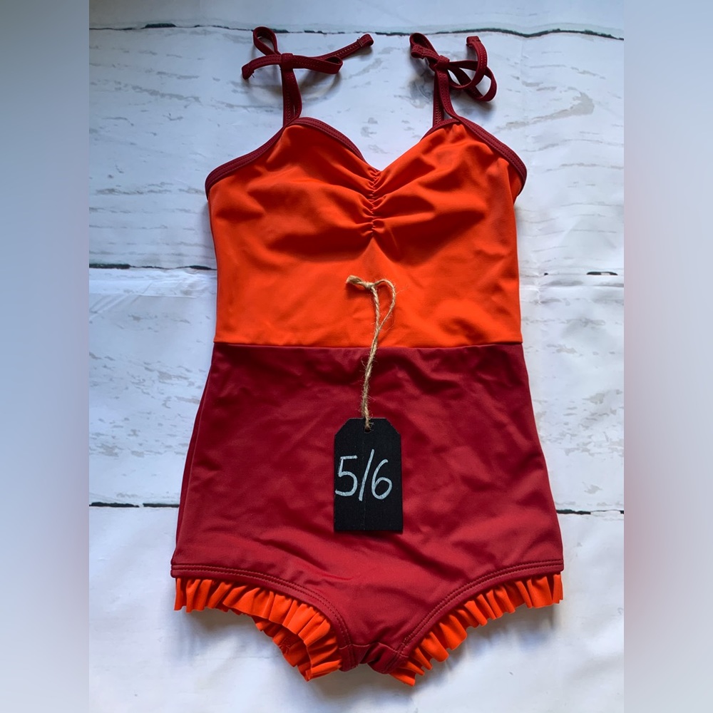 NWT Girls Retro Swimsuit Size 3/4